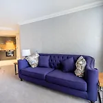 5 London Mews